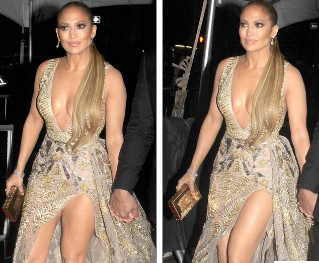 Jennifer Lopez đẹp hút hồn ở tuổi 48 - 9