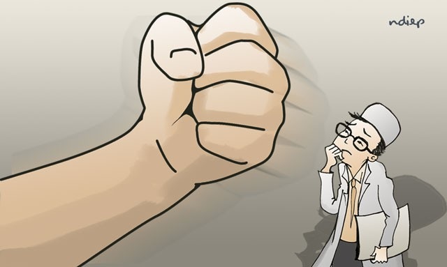 Hành hung thầy thuốc là chống người thi hành công vụ? - 1 Hành hung thầy thuốc là chống người thi hành công vụ? - 1