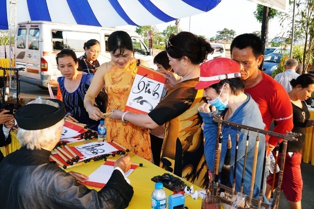 Công viên nghĩa trang Sài Gòn - Thiên Phúc tổ chức đại lễ tiết thanh minh 2018 - 6 Một số hình tại hoạt động tại đại lễ Tiết Thanh Minh 2018