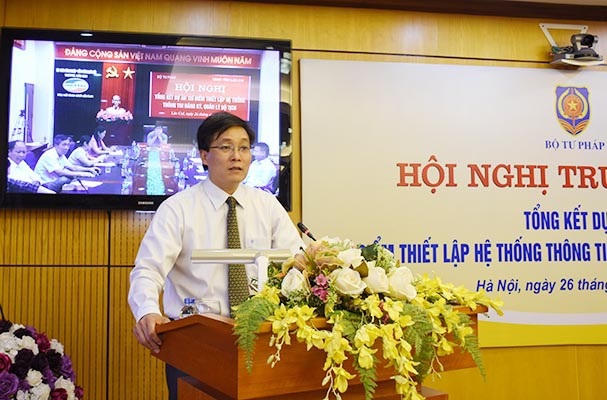 Sẽ thí điểm chia sẻ dữ liệu thông tin nhân thân - 1 Thứ trưởng Bộ Tư pháp Nguyễn Khánh Ngọc phát biểu tại hội nghị.