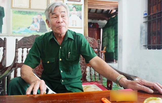 Những người lính mổ bụng đấu tranh và cuộc chiến không tiếng súng trong lao tù - 3 Sau khi ông Long và ông Quý đánh quân cảnh bị thương, bọn cai ngục càng đàn áp tù nhân dữ dội hơn. Dưới sự lãnh đạo của Đảng ủy nhà lao, 11 người đã đứng ra tự rạch bụng đấu tranh, đòi cải thiện điều kiện sinh hoạt cũng như các quyền dân sinh khác