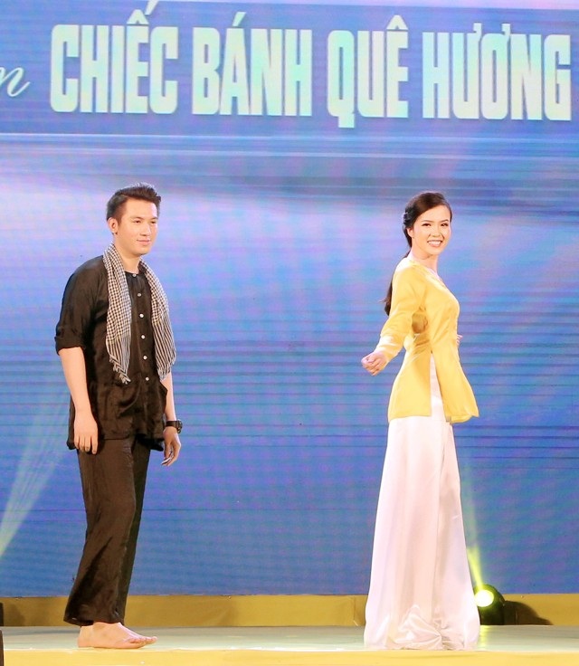 Hoa khôi Thúy Vi, Nam vương Võ Tiến “tái xuất” trình diễn thời trang ấn tượng - 8 Hoa khôi Thúy Vi, Nam vương Võ Tiến “tái xuất” trình diễn thời trang ấn tượng - 8