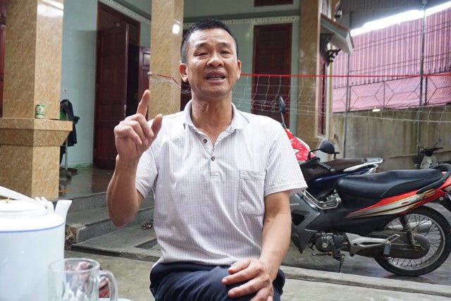 Tăng huyết áp vì bị đòi gần 50 triệu đồng tiền nước - 2
Theo ông Lục, người bán nước phải có trách nhiệm chốt sổ, thu tiền theo tháng. Do tự họ quên thu suốt 5-6 năm nay nên ông không trả số tiền gần 50 triệu đồng kia