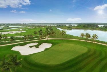 Trải nghiệm golf đêm hấp dẫn tại sân gôn trên đảo lớn nhất Miền Bắc - 4 Trải nghiệm golf đêm hấp dẫn tại sân gôn trên đảo lớn nhất Miền Bắc - 4