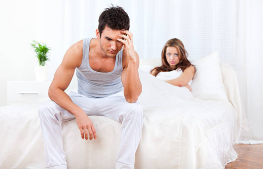 Vợ đau lòng khi biết chồng ngủ với sếp nữ để có tiền mua nhà - 1