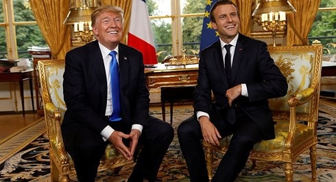 Chiến trường Syria: Mỹ ra, Pháp vào đều ảo tưởng như nhau - 1
Tổng thống Mỹ Donald Trump (trái) và Tổng thống Pháp Emmanuel Macron. Ảnh: Reuters
