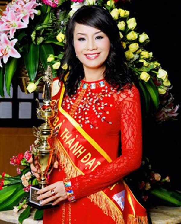 Hoa hậu lừa đảo triệu USD, cầm đầu đường dây phạm tội ngàn tỷ - 3
Hoa hậu quý bà Trương Thị Tuyết Nga lừa đảo hàng triệu USD.