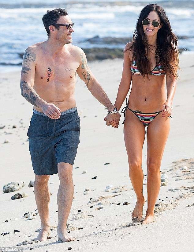 
Nữ diễn viên 3 con tái xuất hoàn hảo và khoe thân hình săn chắc
