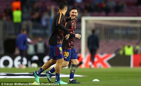Barcelona 4-1 AS Roma: Hai tình huống phản lưới nhà - 21
Cặp tiền đạo xuất sắc Luis Suarez-Lionel Messi tự tin trước trận đấu
