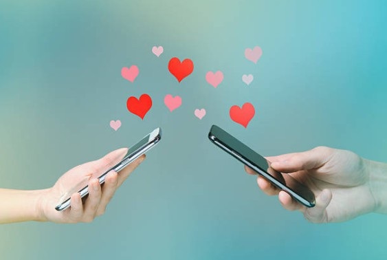 Lo lắng khi thấy người tình “thả thính” tán loạn trên facebook - 1 Lo lắng khi thấy người tình “thả thính” tán loạn trên facebook - 1