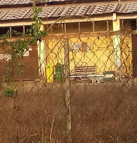 Vụ người đàn ông chết trong rừng cao su: Bắt 2 nghi phạm - 1 Khu nhà kho nơi bảo vệ nông trường cao su phát hiện thi thể nạn nhân