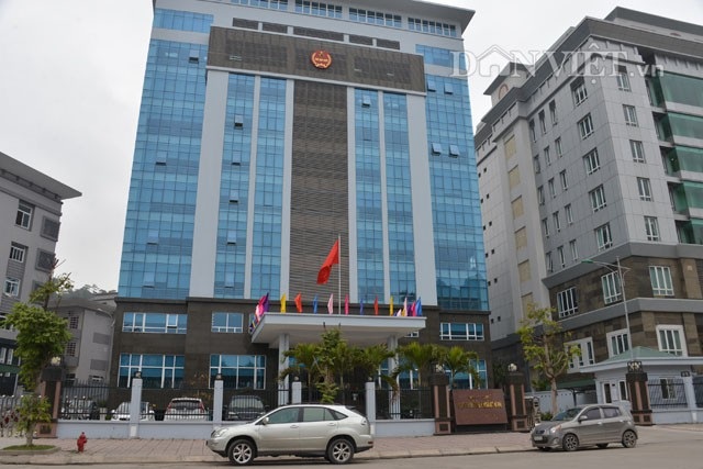Tạm giữ một cán bộ Cục thuế Quảng Ninh nhận tiền hối lộ từ doanh nghiệp - 1 Nhận hối lộ từ doanh nghiệp, một cán bộ Cục thuế Quảng Ninh bị tạm giữ (ảnh internet)
