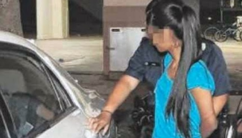 Thiếu nữ bị bắt vì ép bạn trai "mây mưa" 12 lần - 1 Thiếu nữ bị bắt vì ép bạn trai "mây mưa" 12 lần - 1