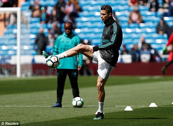 C.Ronaldo ghi bàn, Real Madrid bất phân thắng bại với Atletico - 17
C.Ronaldo là cầu thủ được chú ý nhất ở trận derby Madrid này