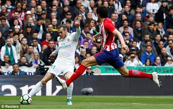 C.Ronaldo ghi bàn, Real Madrid bất phân thắng bại với Atletico - 13
Bale thi đấu đầy năng nổ ở đầu trận