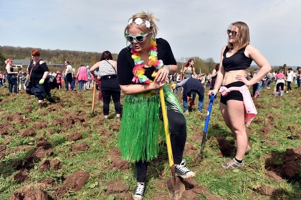 Kỳ lạ cuộc thi săn đào đồ chơi tình dục - 9 Kỳ lạ cuộc thi săn đào đồ chơi tình dục - 9