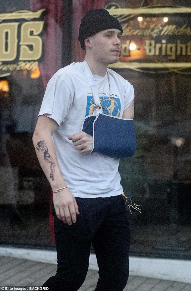 
Con trai lớn của David Beckham vừa chia tay bạn gái Chloe Moretz cách đây không lâu.
