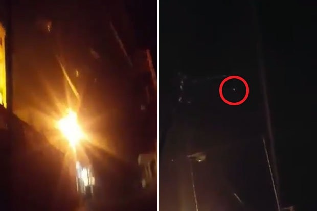 Khoảnh khắc tên lửa hành trình tấn công căn cứ không quân lớn nhất Syria - 1
Đốm sáng được cho là tên lửa hành trình nhắm về phía căn cứ không quân T-4 của Syria. (Ảnh: Daily Star)