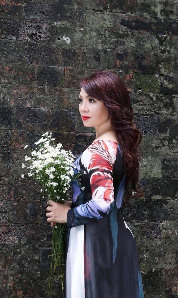 NSND Thái Bảo: “Lần nào hát về Bác, tôi cũng cay cay khoé mắt” - 3 NSND Thái Bảo: “Lần nào hát về Bác, tôi cũng cay cay khoé mắt” - 3
