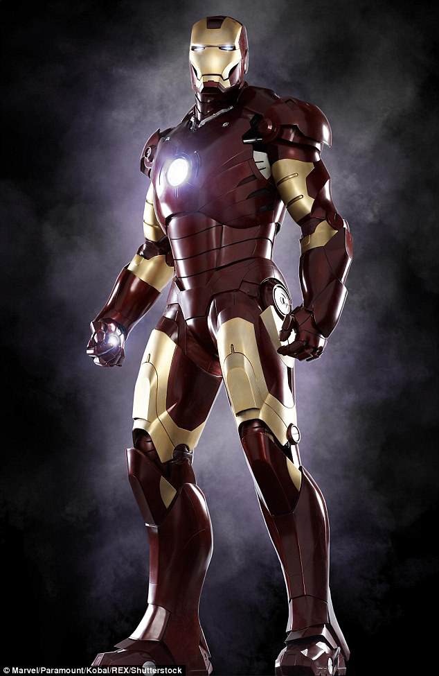 Bộ giáp của Iron Man trị giá 325.000 USD mất tích bí ẩn - 1 Bộ giáp hai màu đỏ - vàng từng được sử dụng trong bộ phim đầu tiên làm về Người Sắt - “Iron Man” (2008) - với diễn xuất ấn tượng của nam diễn viên Robert Downey Jr.