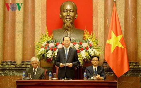 Chủ tịch nước Trần Đại Quang gặp các nhà khoa học dự “Gặp gỡ Việt Nam” 2018 - 2
Chủ tịch nước Trần Đại Quang đề nghị các nhà khoa học quốc tế tiếp tục ủng hộ Chương trình “Gặp gỡ Việt Nam”