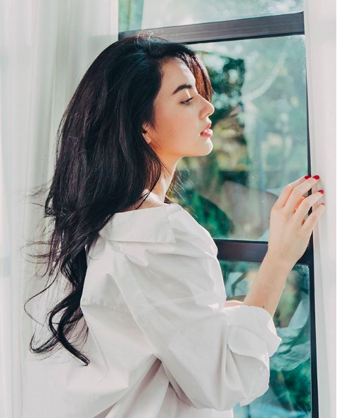 “Bạn gái” trong MV mới của Sơn Tùng M-TP cực nổi tiếng ở Thái Lan - 8 “Bạn gái” trong MV mới của Sơn Tùng M-TP cực nổi tiếng ở Thái Lan - 8