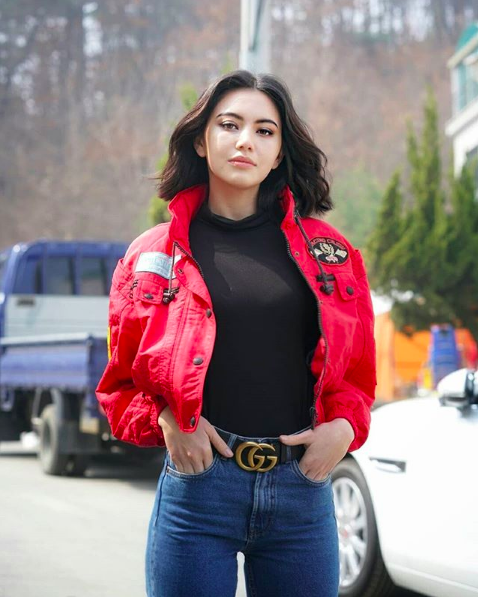 “Bạn gái” trong MV mới của Sơn Tùng M-TP cực nổi tiếng ở Thái Lan - 9 “Bạn gái” trong MV mới của Sơn Tùng M-TP cực nổi tiếng ở Thái Lan - 9