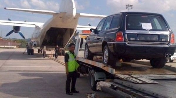Rolls-Royce Cullinan giống một mẫu xe Bentley cách đây 20 năm - 5 Rolls-Royce Cullinan giống một mẫu xe Bentley cách đây 20 năm - 5
