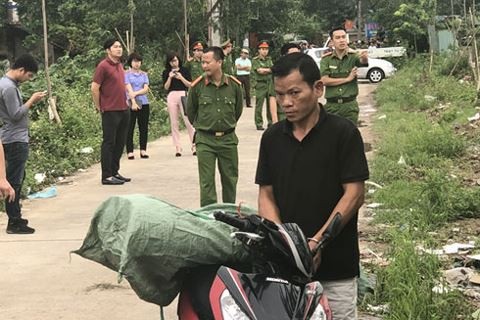 Truy lùng gã đàn ông giết hại nam sinh viên vứt xác phi tang rồi chạy trốn 1.600 cây số - 3 Truy lùng gã đàn ông giết hại nam sinh viên vứt xác phi tang rồi chạy trốn 1.600 cây số - 3