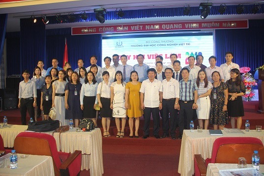 Trường Đại học Công nghiệp Việt Trì tổ chức Ngày hội tư vấn hướng nghiệp nghề - 4 Trường Đại học Công nghiệp Việt Trì tổ chức Ngày hội tư vấn hướng nghiệp nghề - 4