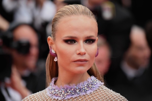 
Chân dài người Nga là biểu tượng thời trang của xứ sương mù
