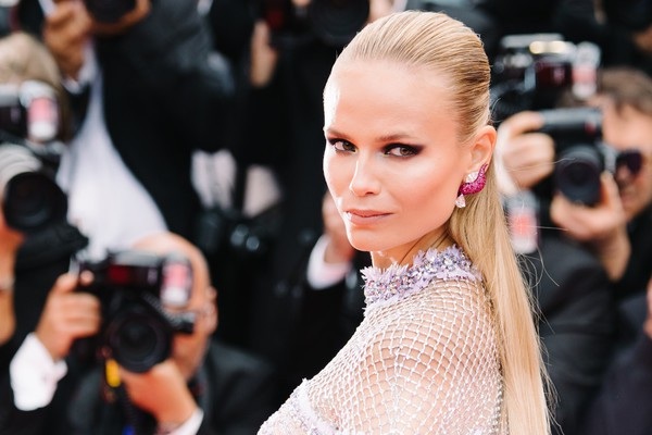 
Trên trang cá nhân, người đẹp luôn chia sẻ những hình ảnh về cuộc sống sang chảnh
