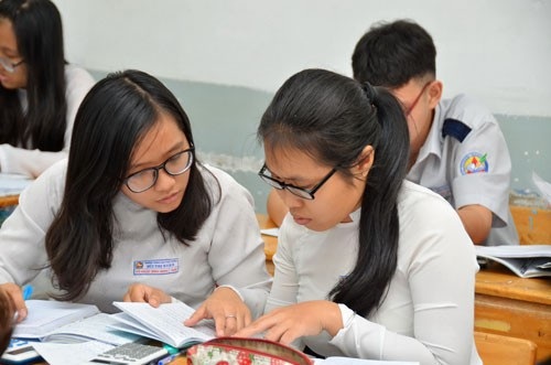 Đề thi THPT quốc gia: Bảo mật đến đâu? - 1 Học sinh Trường THPT Bùi Thị Xuân, TP HCM ôn thi tốt nghiệp. (Ảnh: Tấn Thạnh)