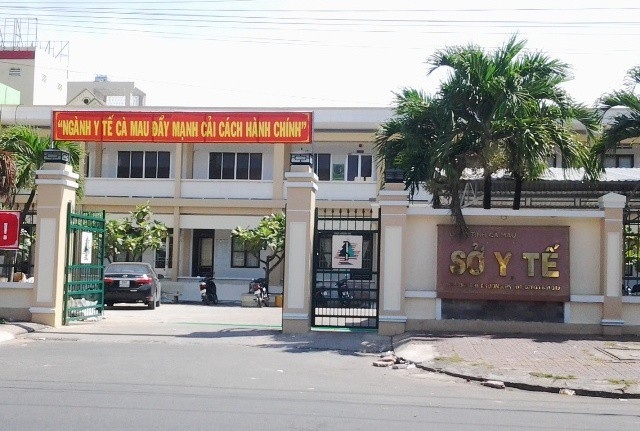 Chỉ đạo “khẩn” kiểm điểm nguyên Giám đốc Sở Y tế vì nhiều sai sót - 1 Sở Y tế tỉnh Cà Mau, nơi ông Huỳnh Quốc Việt từng làm Giám đốc Sở.