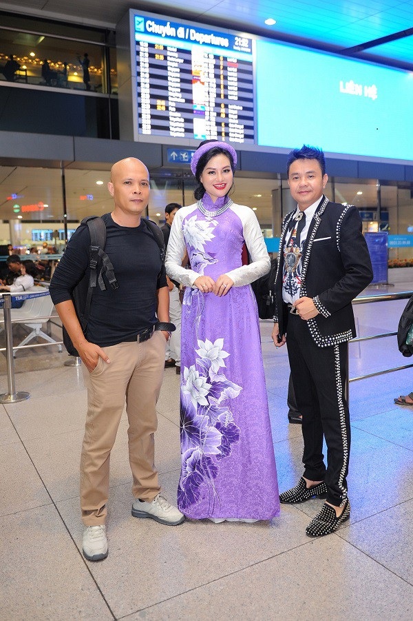 Nữ Hoàng Trần Huyền Nhung chạy show từ sự kiện ra sân bay để đi Nhật - 10