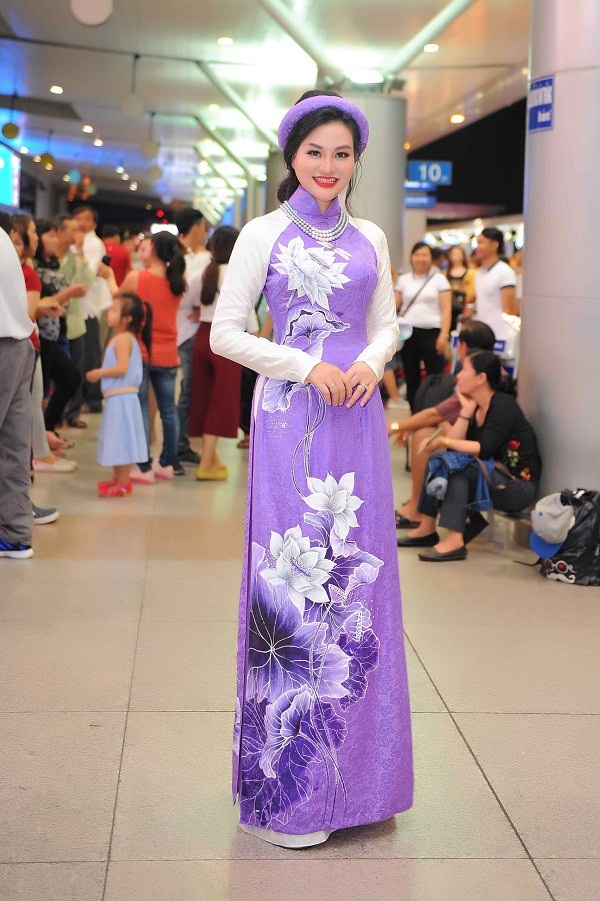 Nữ Hoàng Trần Huyền Nhung chạy show từ sự kiện ra sân bay để đi Nhật - 7