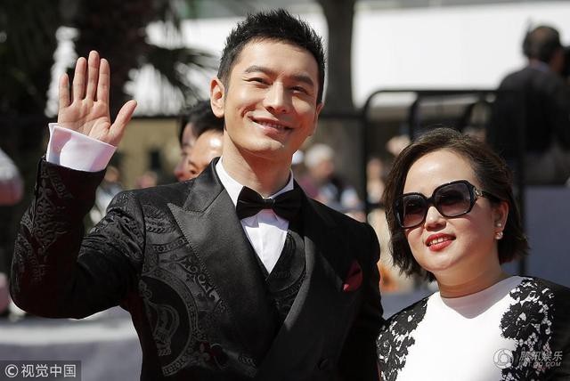 Hai siêu mẫu Trung Quốc đọ dáng trên thảm đỏ Cannes - 9 
Anh không đi cùng bà xã Angelababy như sự mong đợi của fan.