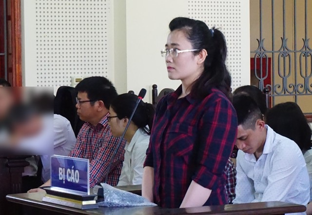 Tiếp tục hoãn xử hotgirl ngân hàng chiếm đoạt hơn 50 tỷ đồng - 1 Bị cáo Nguyễn Thị Lam tại phiên tòa