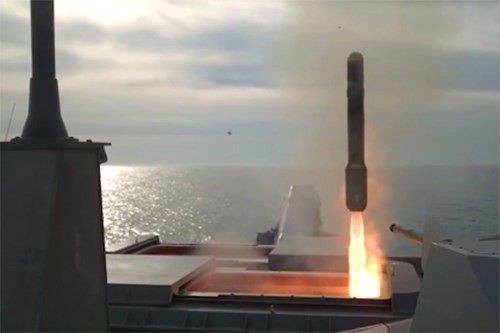 Mỹ công bố video thử tên lửa “lửa địa ngục” từ tàu chiến - 1 Tên lửa Hellfire (Ảnh: Hải quân Mỹ)