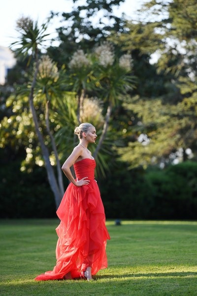 Elsa Hosk đẹp như công chúa - 6 Elsa Hosk đẹp như công chúa - 6