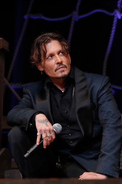 Johnny Depp bị kiện bởi vệ sỹ cũ - 8
Johnny Depp từng là một trong những nam diễn viên được trả cát sê cao nhất thế giới trong nhiều năm.