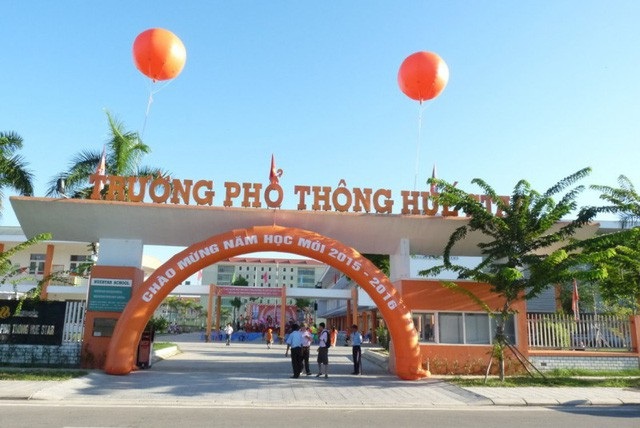 Hội đồng quản trị Trường Phổ thông Huế Star có biểu hiện vi phạm Luật Hình sự - 1 Công đoàn Giáo dục Việt Nam nhấn mạnh, việc Hội đồng quản trị Trường Phổ thông Huế Star không đóng BHXH cho giáo viên và người lao động mặc dù hàng tháng vẫn trừ khoản đóng bảo hiểm trong lương đã ảnh hưởng nghiêm trọng đến quyền lợi của người tham gia đóng bảo hiểm; có biểu hiện vi phạm khoản 3, điều 216 Bộ Luật Hình sự năm 2018.