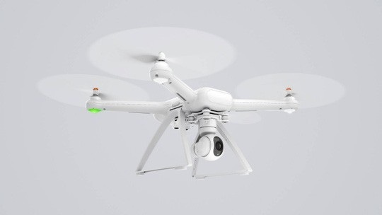 Em bé bị thương nghiêm trọng khi cánh quạt flycam quẹt trúng mặt - 2 Những cánh quạt quay với tốc độ cao của flycam và các thiết bị bay không người lái có thể gây nguy hiểm cho người khác