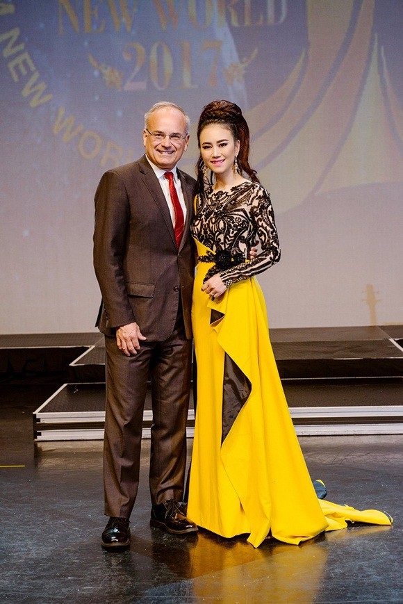 Jennifer Phạm, Kim Anh làm giám khảo thi hoa hậu - 6
Hoa hậu Mỹ Vân – Nhà sáng lập cuộc thi Ms Vietnam New World