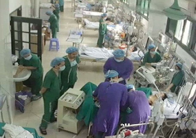 Nam sinh 16 tuổi đã không thể chờ phép màu nhận tim hiến - 1 Cậu bé Nguyễn Anh Đ. đã mãi mãi ra đi, sau hơn 3 tuần chờ đợi phép màu.