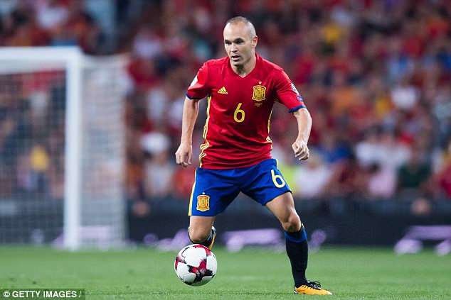 Tây Ban Nha loại Morata khỏi danh sách dự World Cup 2018 - 6
Iniesta sẽ có kỳ World Cup cuối cùng trong màu áo Tây Ban Nha