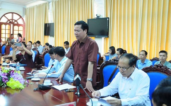 Xét xử vụ chạy thận tử vong: Nguyên giám đốc bệnh viện khai gì? - 1 Ông Trương Quý Dương xin xử vắng mặt.