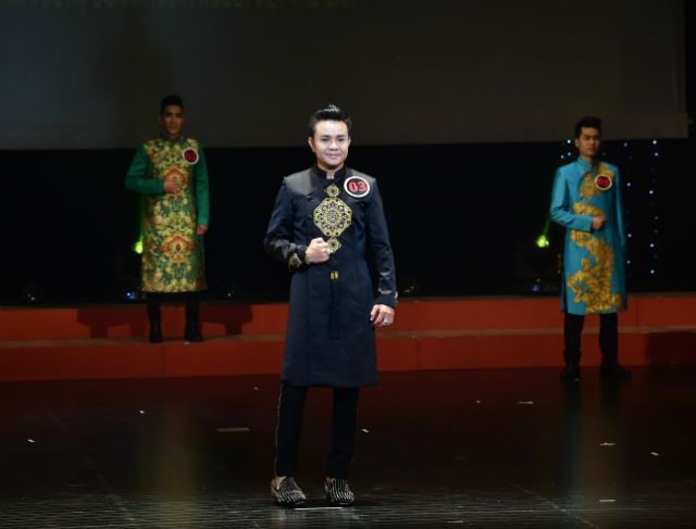 Huy Hoàng giành 3 giải thưởng tại cuộc thi Hoa hậu và Doanh nhân Người Việt Thế giới - 6 Huy Hoàng giành 3 giải thưởng tại cuộc thi Hoa hậu và Doanh nhân Người Việt Thế giới - 6
