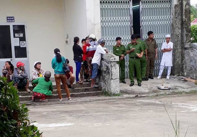 Truy tìm đối tượng đâm bạn nhậu tử vong - 1 Cơ quan chức năng đang tiến hành điều tra vụ việc.