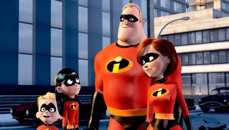 Xúc động trước những bài học quý giá trong phim hoạt hình - 5 Bộ phim “The incredibles” (2004) đã chinh phục hoàn toàn khán giả nhờ nội dung kịch bản hài hước, ấn tượng mà không kém phần sâu sắc. Có những thời điểm, các siêu anh hùng đã rất tuyệt vọng vì phải che giấu khả năng của mình nhưng rồi tất cả đã hiểu ra rằng, mỗi người sẽ không còn là chính mình nếu không được sống đúng khả năng.